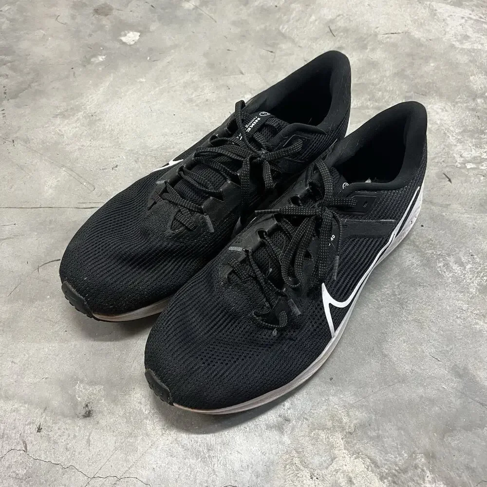Nike Air Zoom Pegasus 40 White Black Running Shoes Men's Size 13 DV3853-001